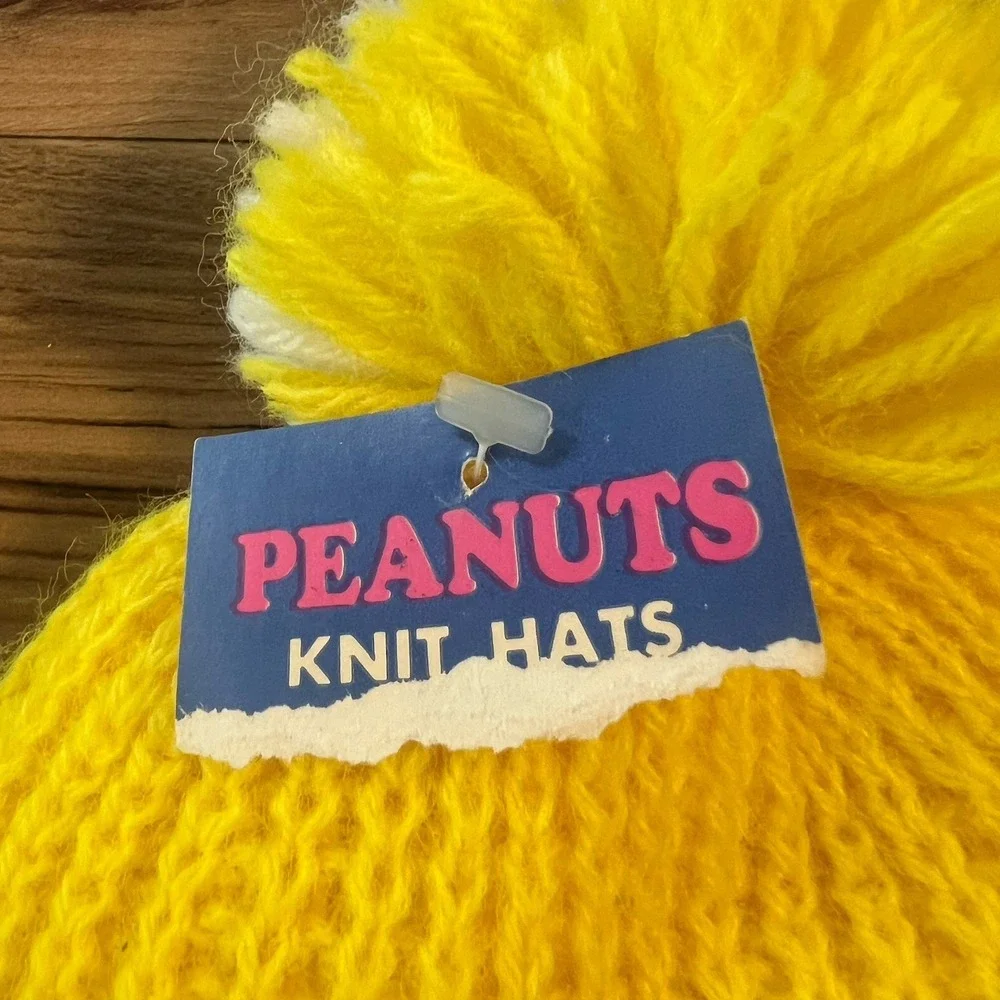 Vintage Rare 1952 Peanuts Lucy Yellow Pom Pom Knit Hat Made In USA Orlon Acrylic